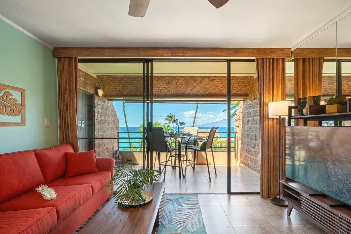 Condo in Lahaina · ★4.71 · 1 bedroom · 2 beds · 1 bath - Photo 5