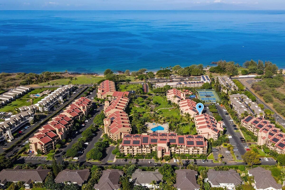 Condo in Kihei · ★4.93 · 1 bedroom · 2 beds · 2 private baths - Photo 5