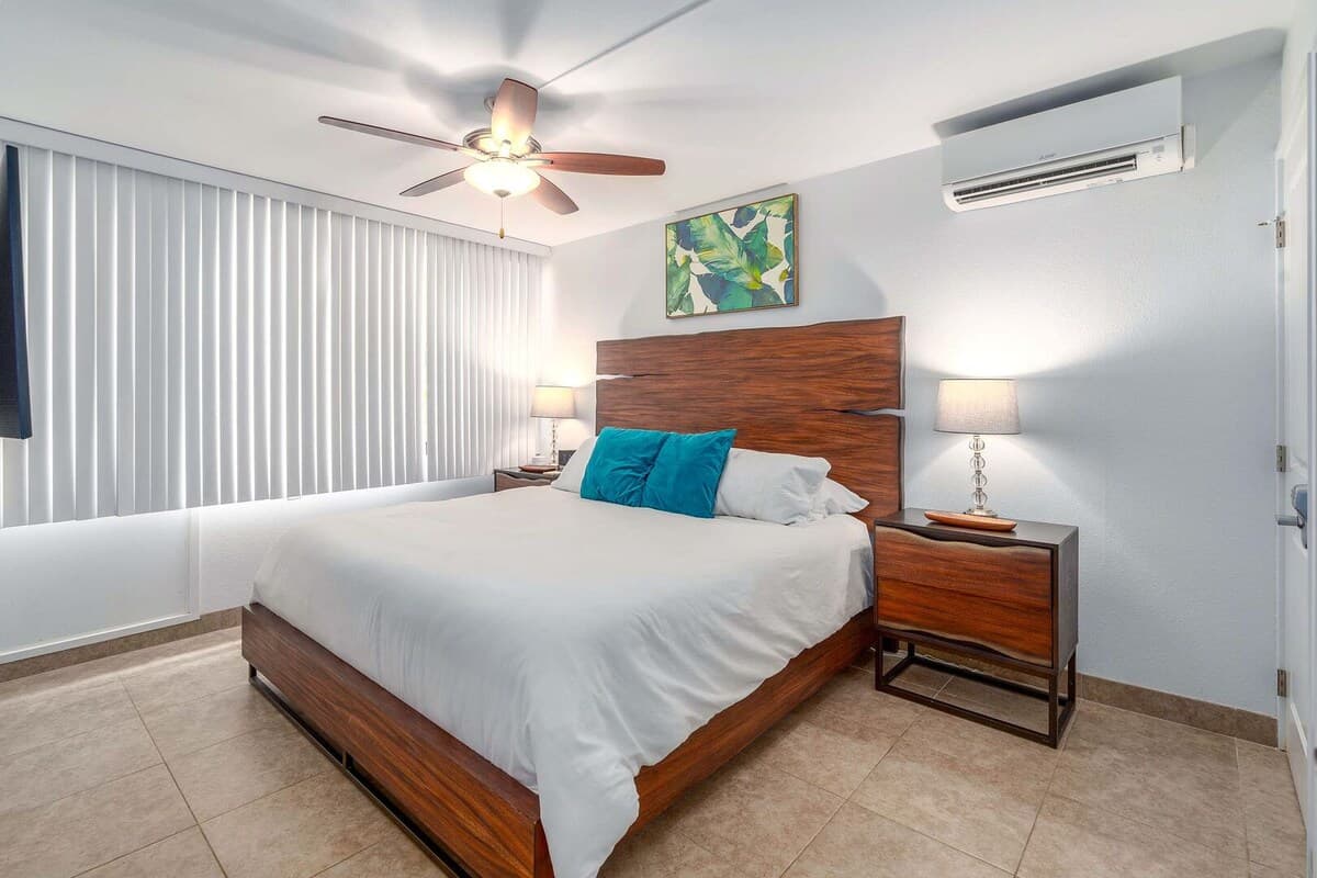 Condo in Kihei · ★4.93 · 1 bedroom · 2 beds · 2 private baths - Photo 4