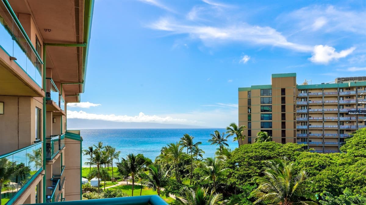 Condo in Kaanapali · ★4.89 · 4 bedrooms · 6 beds · 4 baths - Photo 2