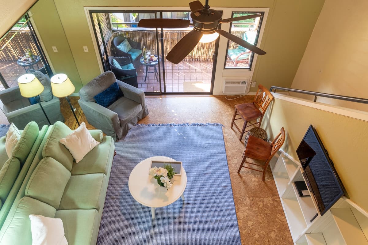 Condo in Kihei · ★4.52 · 2 bedrooms · 3 beds · 2 baths - Photo 5