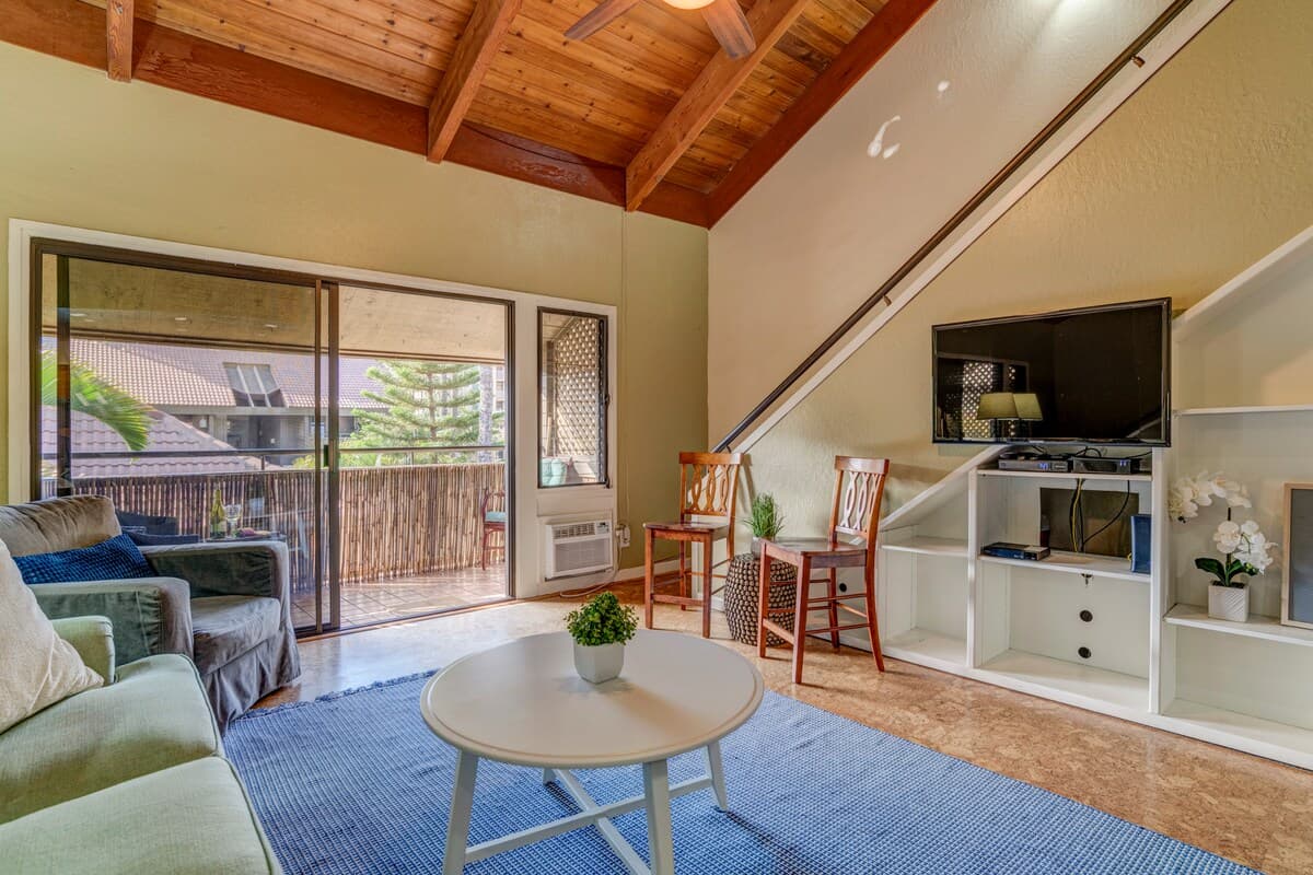 Condo in Kihei · ★4.52 · 2 bedrooms · 3 beds · 2 baths - Photo 1