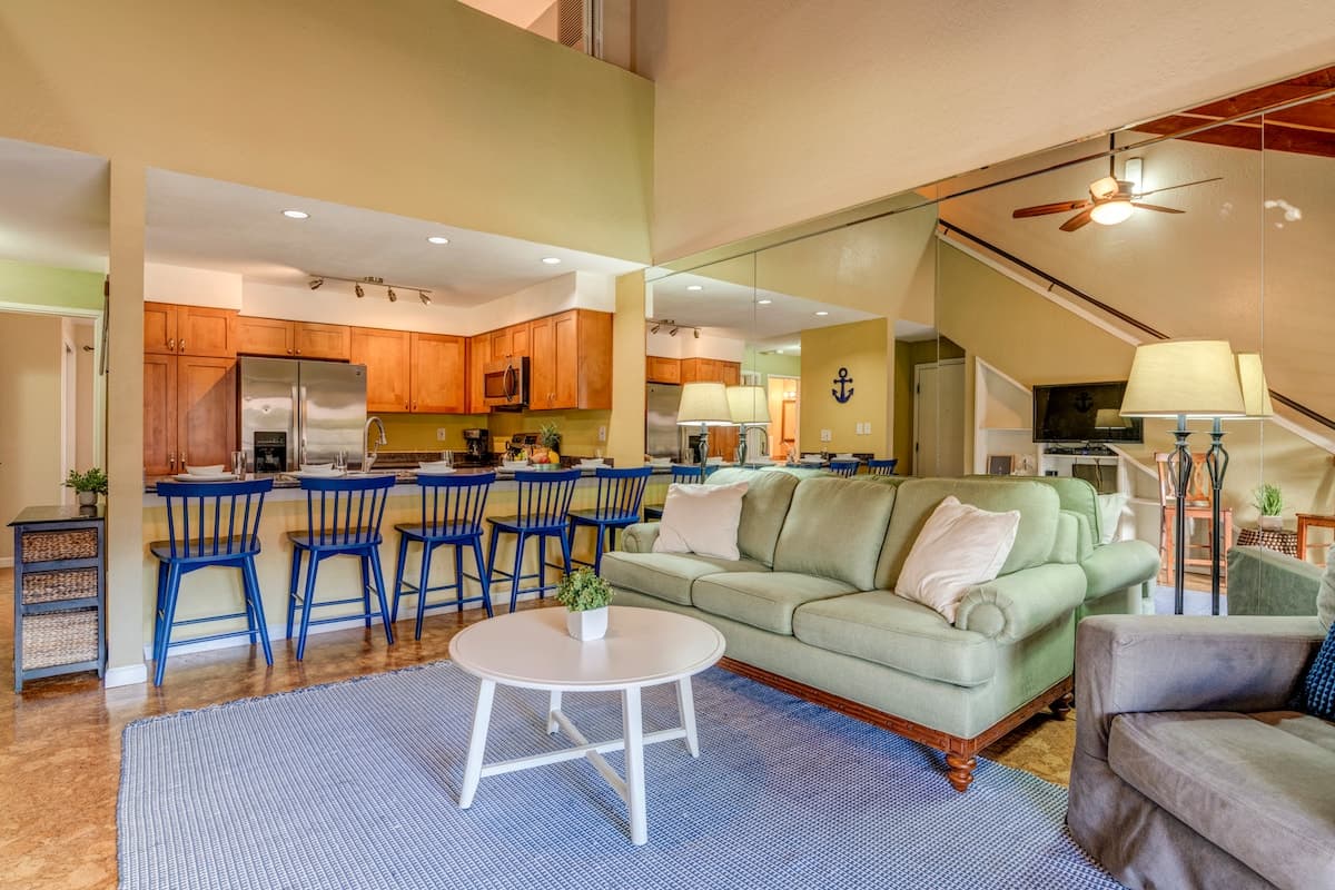 Condo in Kihei · ★4.52 · 2 bedrooms · 3 beds · 2 baths - Photo 3