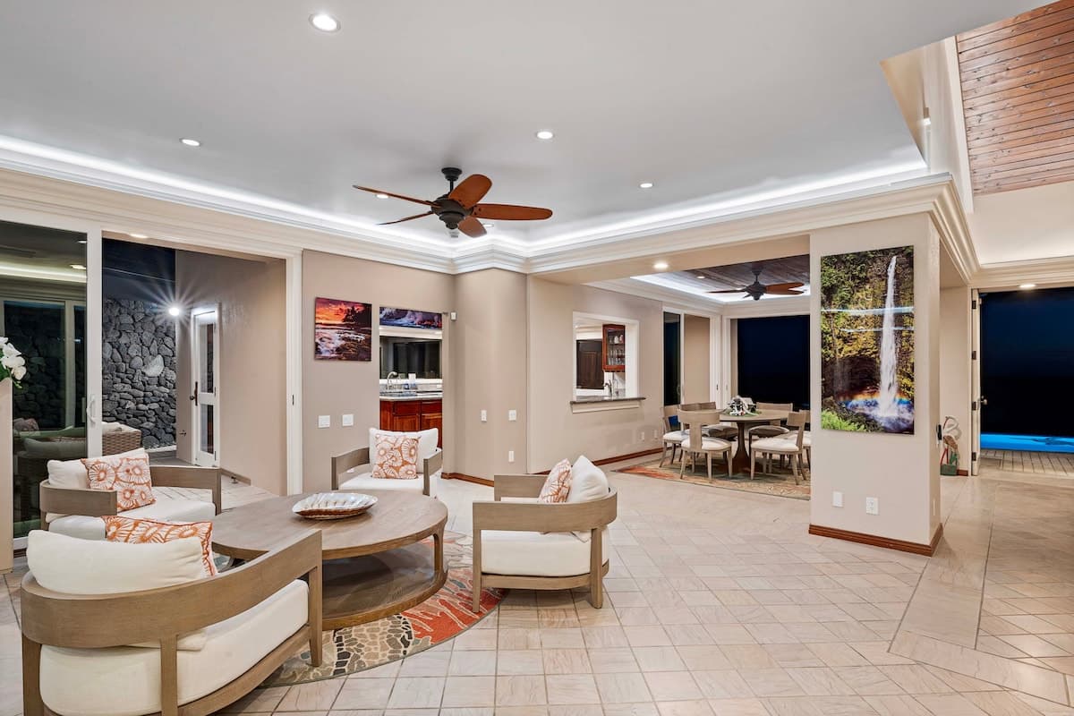 Home in Kailua-Kona · ★4.91 · 3 bedrooms · 3 beds · 3.5 baths - Photo 5