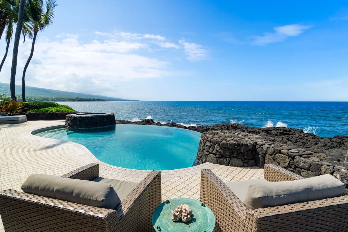 Home in Kailua-Kona · ★4.91 · 3 bedrooms · 3 beds · 3.5 baths - Photo 2