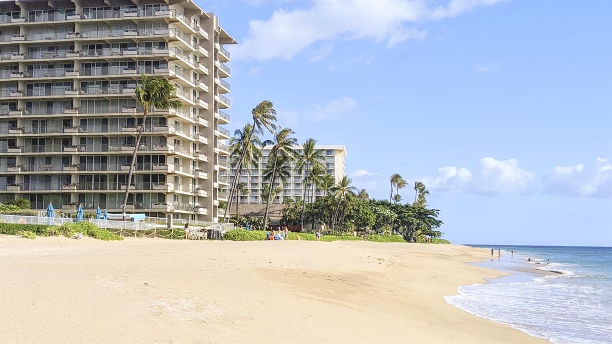 Condo in Kaanapali · ★4.95 · 1 bedroom · 2 beds · 1 bath - Photo 1