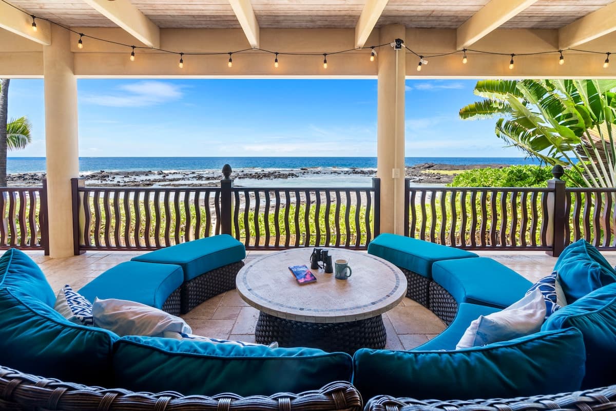 Home in Kailua-Kona · ★4.93 · 4 bedrooms · 10 beds · 4 baths - Photo 1
