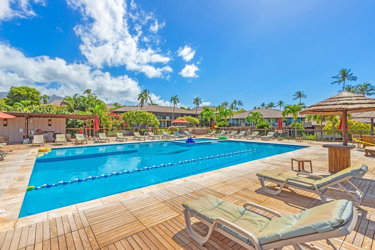 Condo in Lahaina · ★5.0 · 1 bedroom · 3 beds · 2 baths - Photo 5