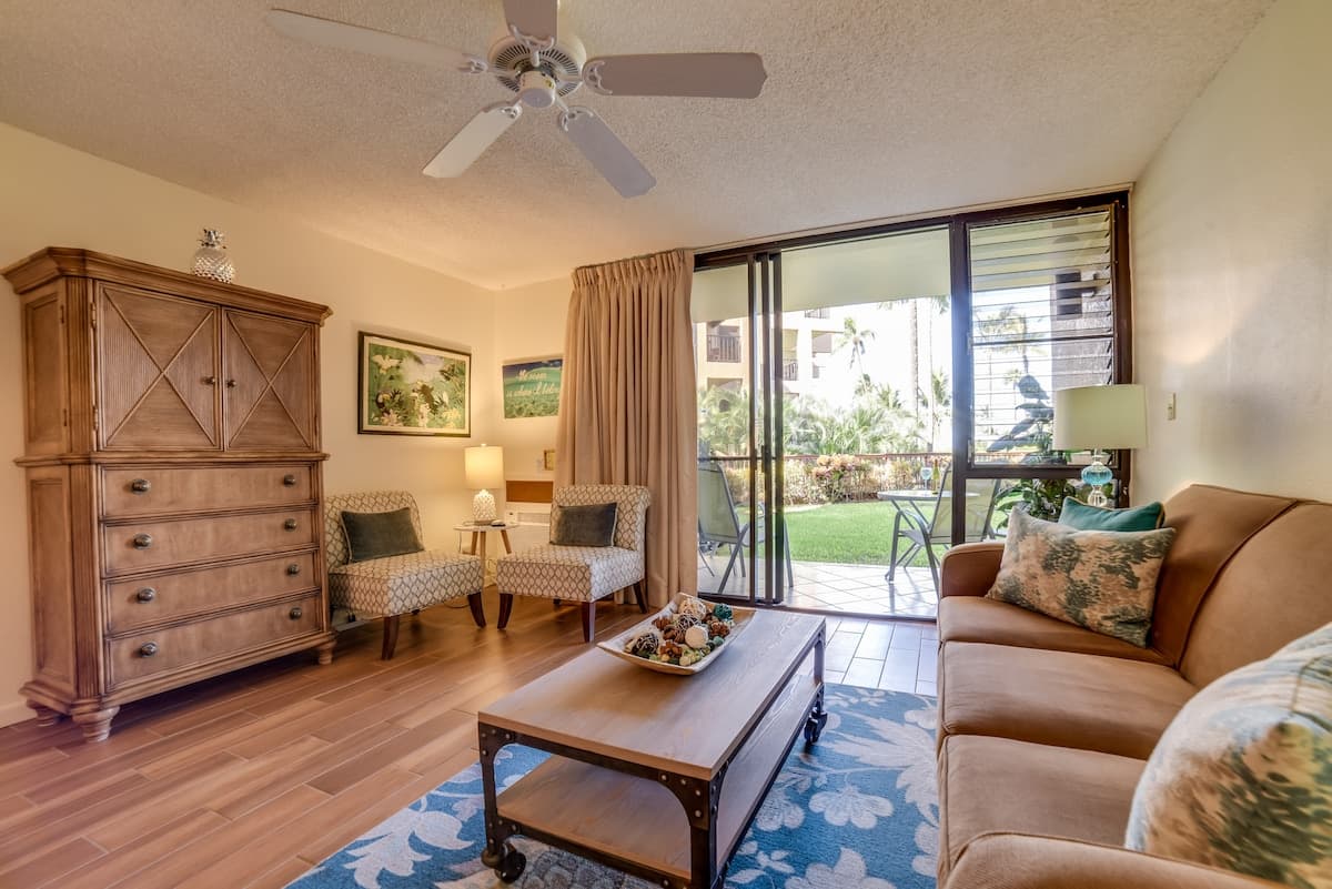Condo in Kihei · ★4.43 · 1 bedroom · 2 beds · 2 baths - Photo 1