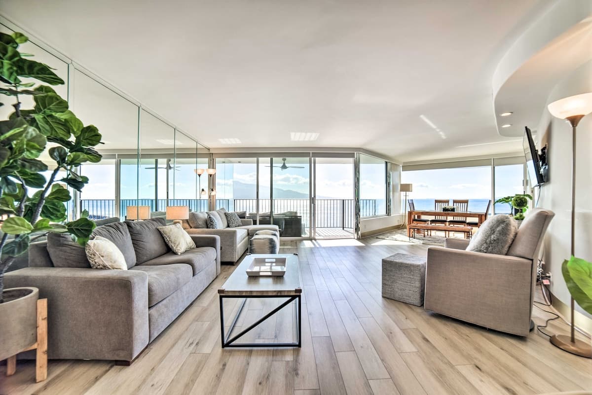 Luxurious Maui Getaway w/ Panoramic Ocean Views - Photo 1