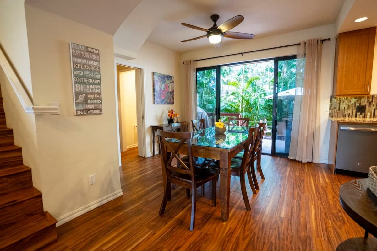 Townhouse in Lahaina · ★4.97 · 3 bedrooms · 4 beds · 2.5 private baths - Photo 4