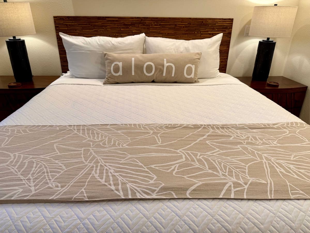 Townhouse in Lahaina · ★4.97 · 3 bedrooms · 4 beds · 2.5 private baths - Photo 2