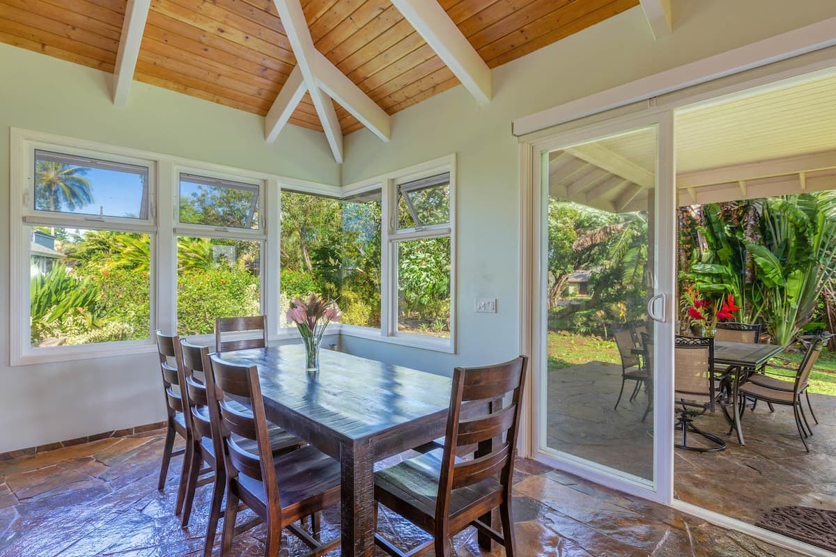 Home in Princeville · ★4.89 · 4 bedrooms · 7 beds · 3 baths - Photo 3