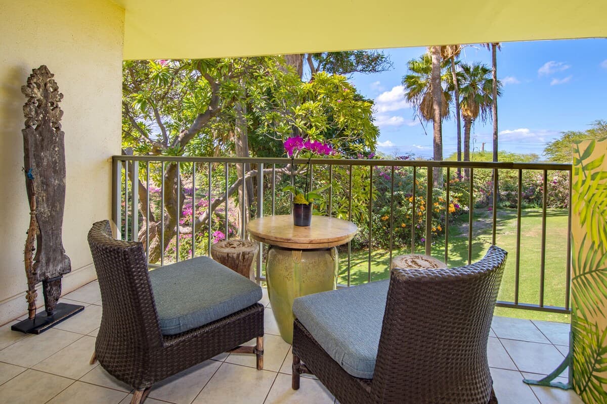 Condo in Kihei · ★4.79 · 2 bedrooms · 2 beds · 1 private bath - Photo 2