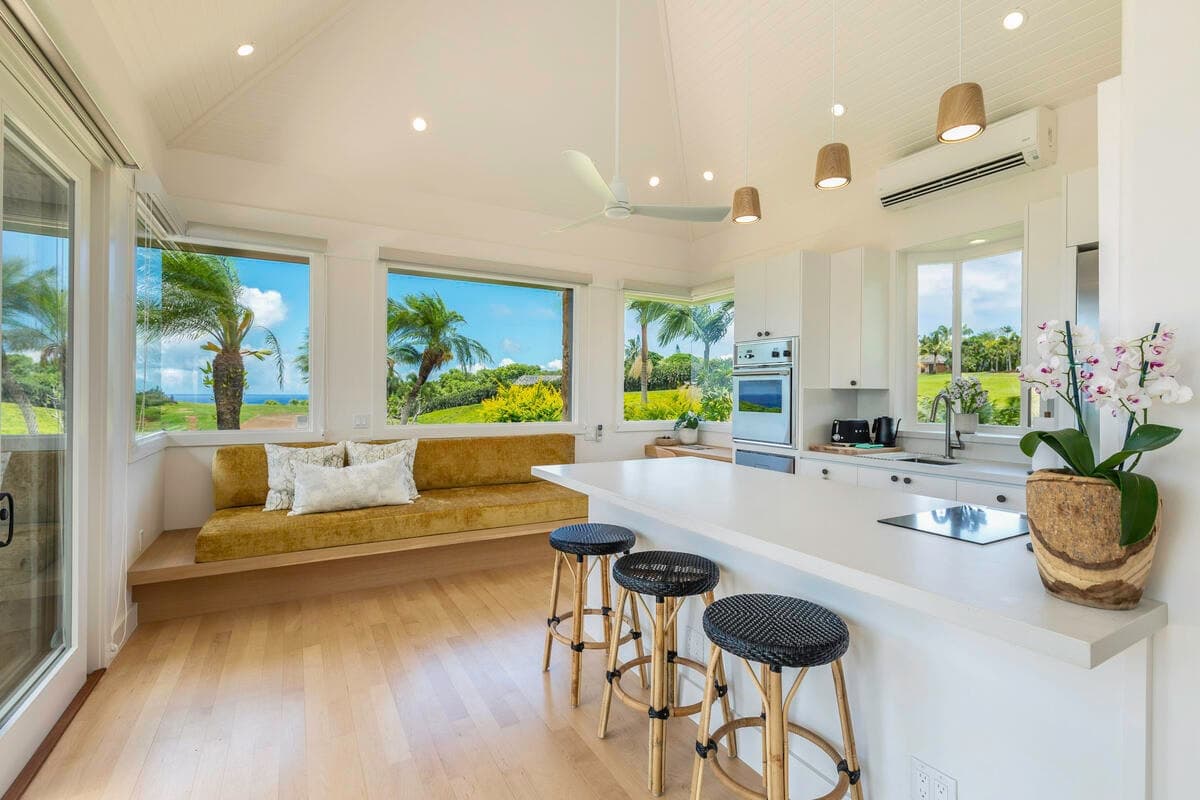 Home in Kilauea · ★4.75 · 1 bedroom · 1 bed · 1 bath - Photo 3