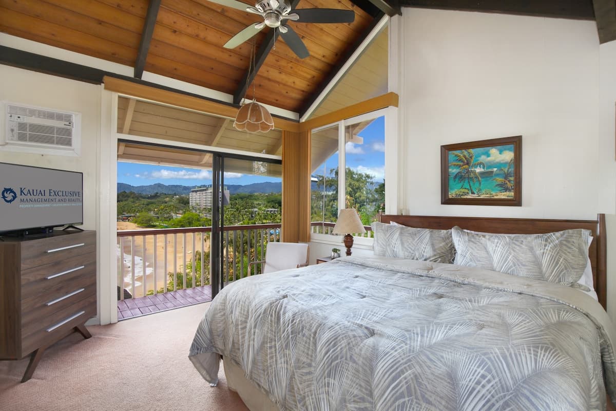 Home in Lihue · ★4.44 · 1 bedroom · 1 bed · 2 baths - Photo 4