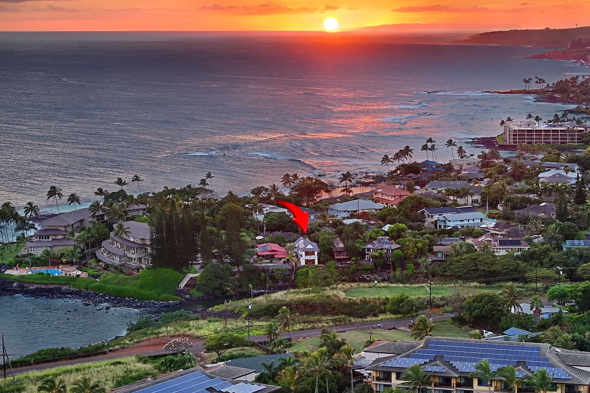 Home in Koloa · ★5.0 · 2 bedrooms · 3 beds · 3 baths - Photo 2