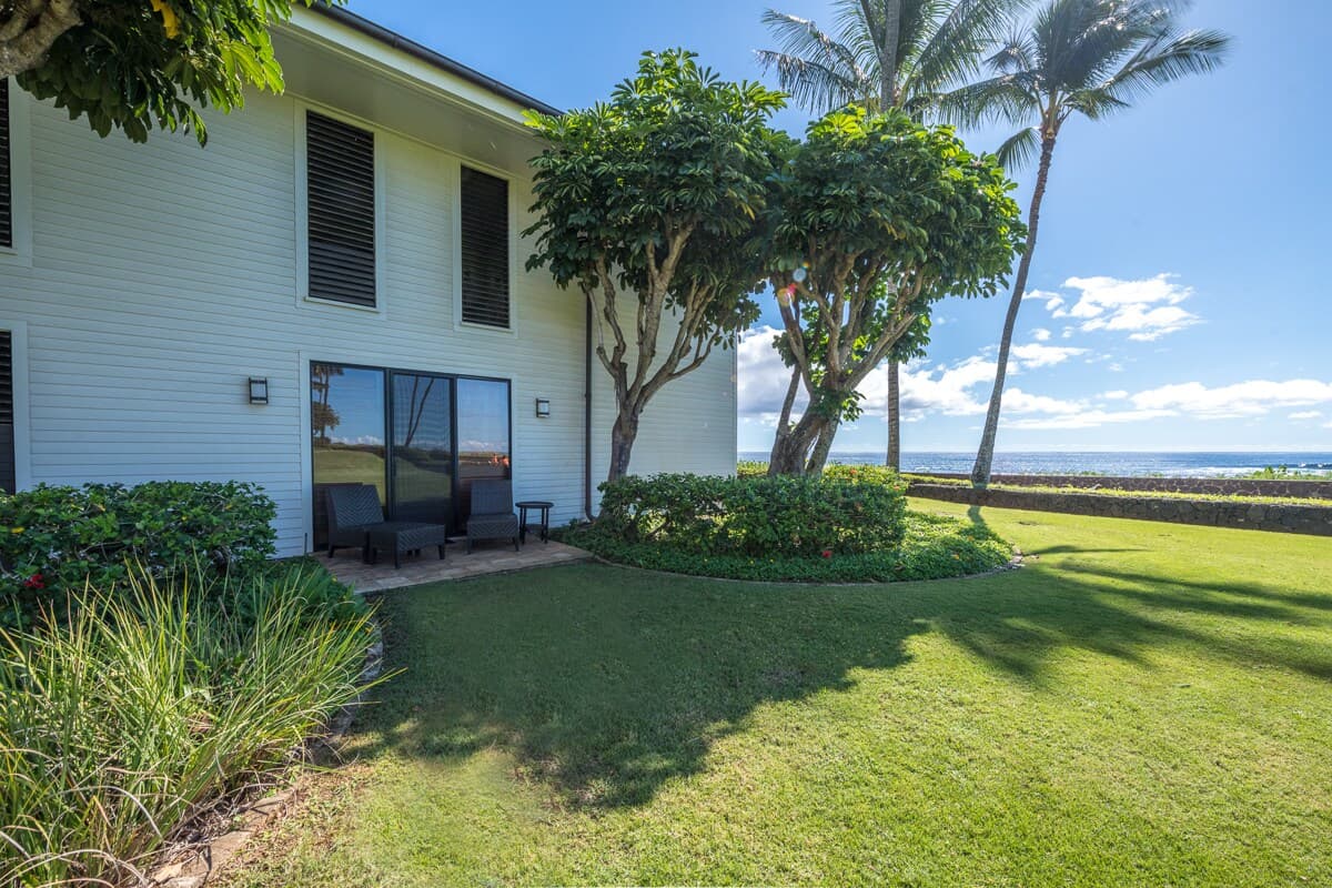 Townhouse in Koloa · ★4.94 · 2 bedrooms · 4 beds · 3 baths - Photo 3