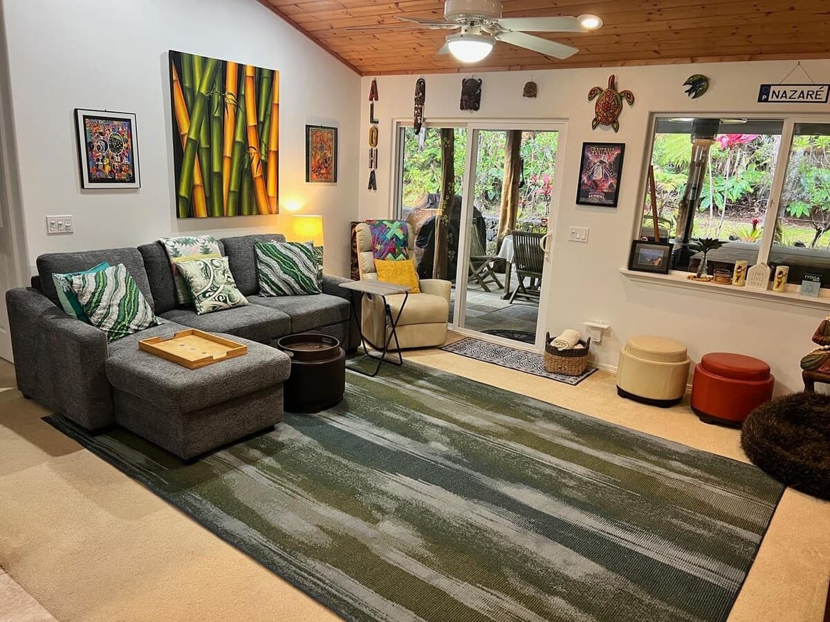 Home in Volcano · ★4.81 · 1 bedroom · 1 bed · 1 bath - Photo 3