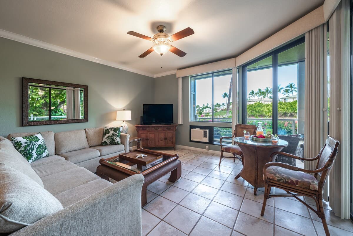 Condo in Kihei · ★4.73 · 3 bedrooms · 4 beds · 2 baths - Photo 2