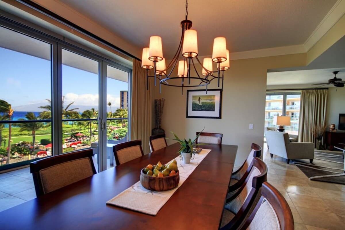 Condo in Lahaina · ★4.67 · 3 bedrooms · 4 beds · 3 baths - Photo 2