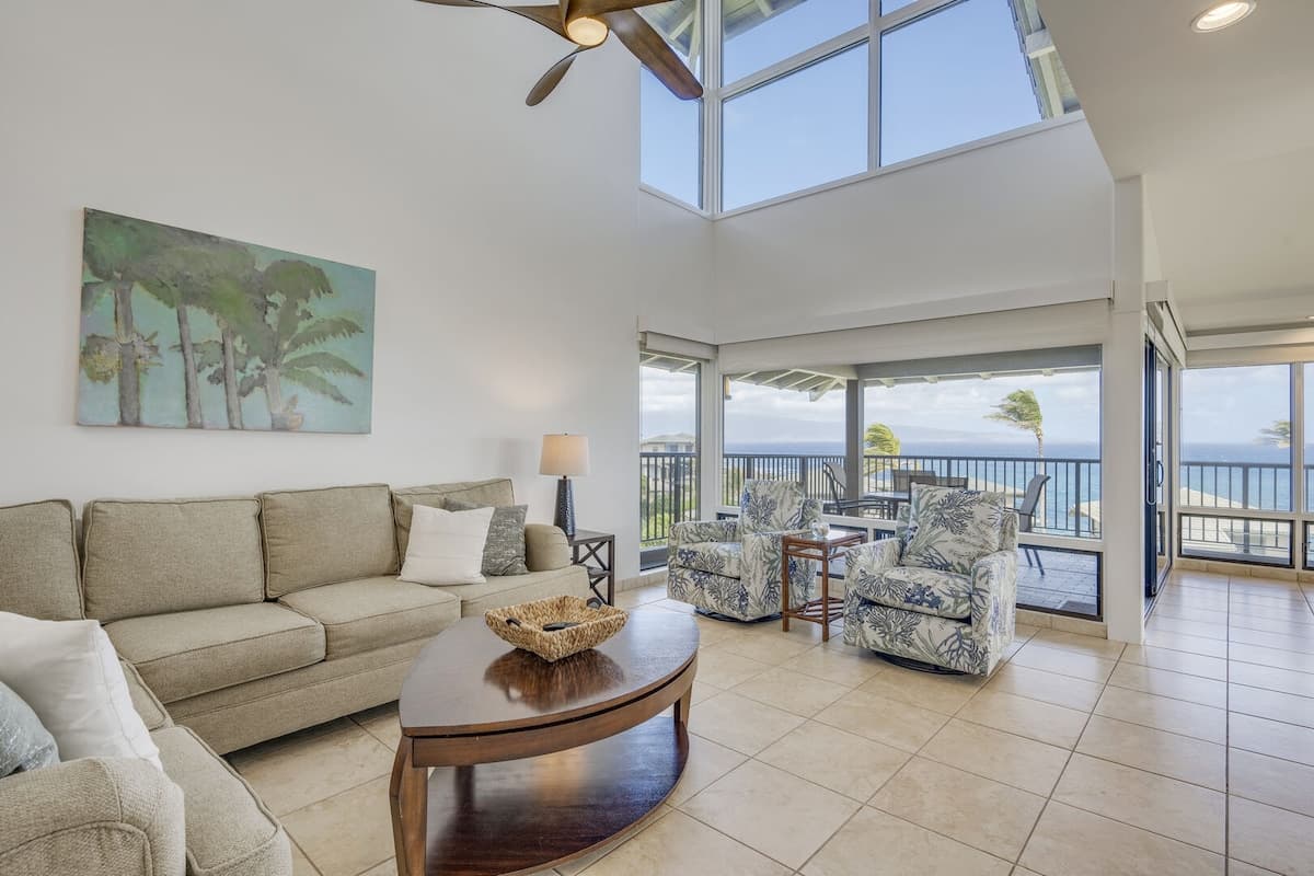 Condo in Lahaina · ★4.88 · 2 bedrooms · 3 beds · 3 baths - Photo 4