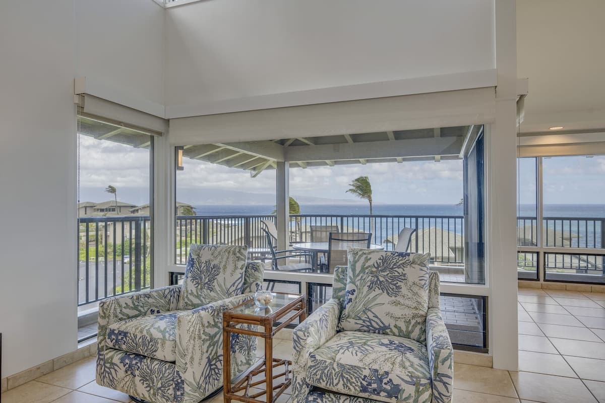 Condo in Lahaina · ★4.88 · 2 bedrooms · 3 beds · 3 baths - Photo 5