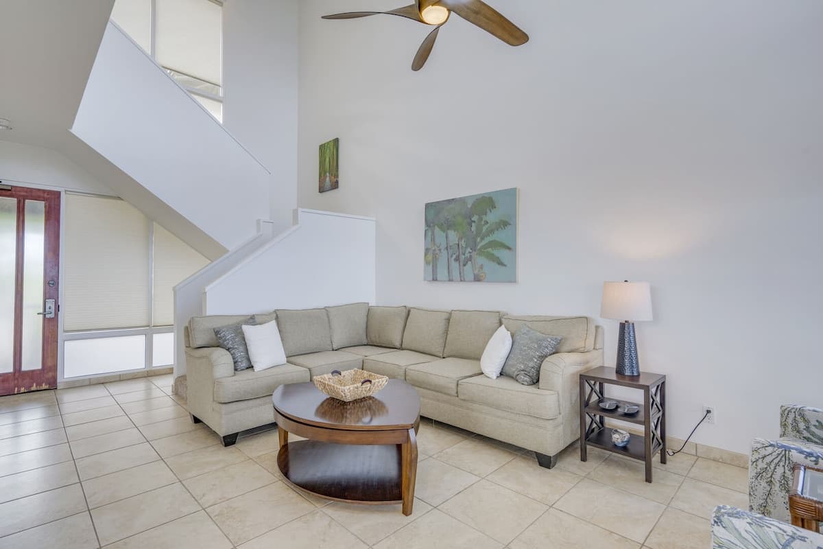 Condo in Lahaina · ★4.88 · 2 bedrooms · 3 beds · 3 baths - Photo 3