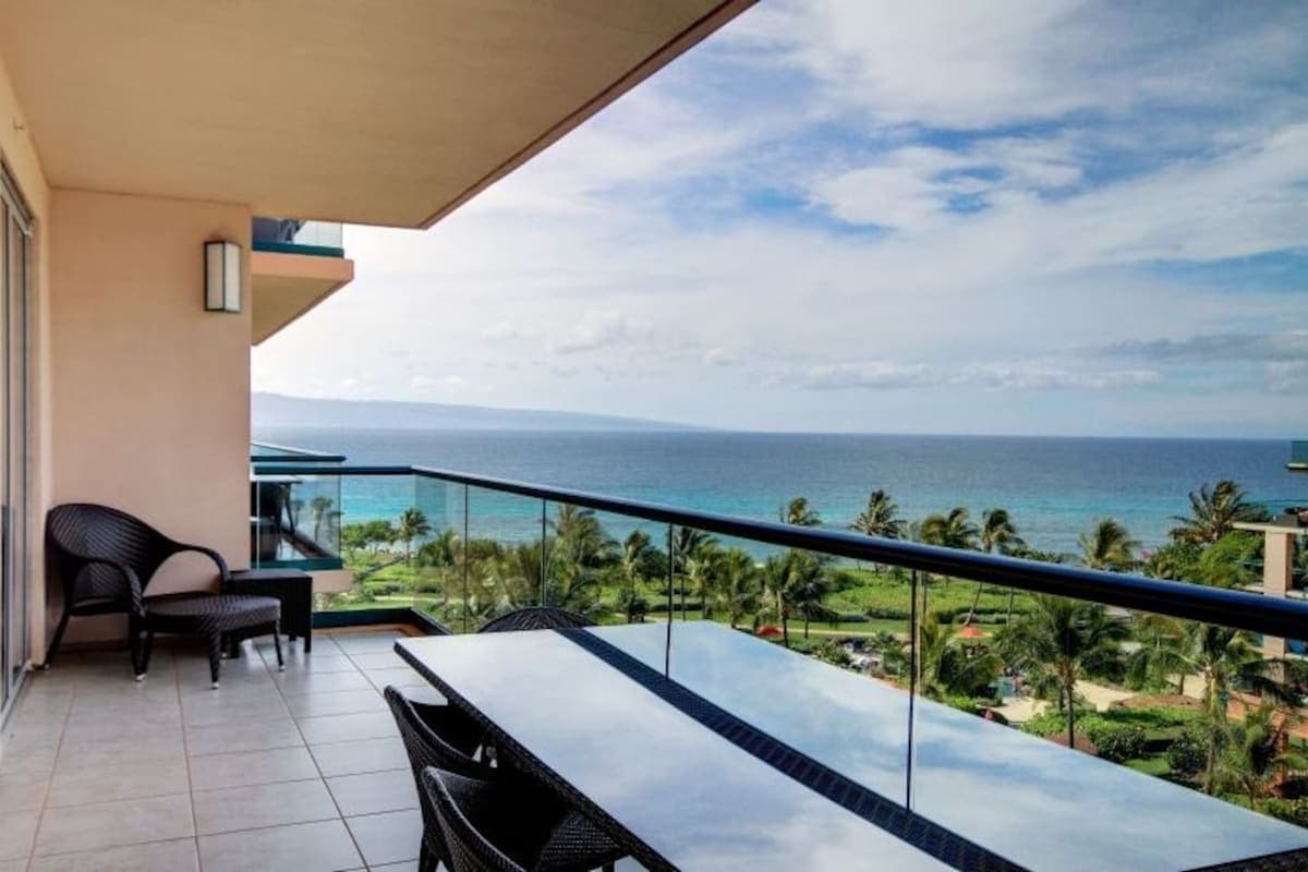 Condo in Lahaina · ★4.5 · 2 bedrooms · 3 beds · 2 private baths - Photo 5