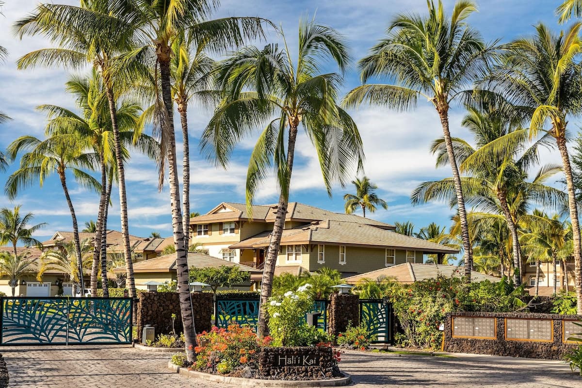 Townhouse in Waikoloa Village · ★4.9 · 3 bedrooms · 3 beds · 3 baths - Photo 2