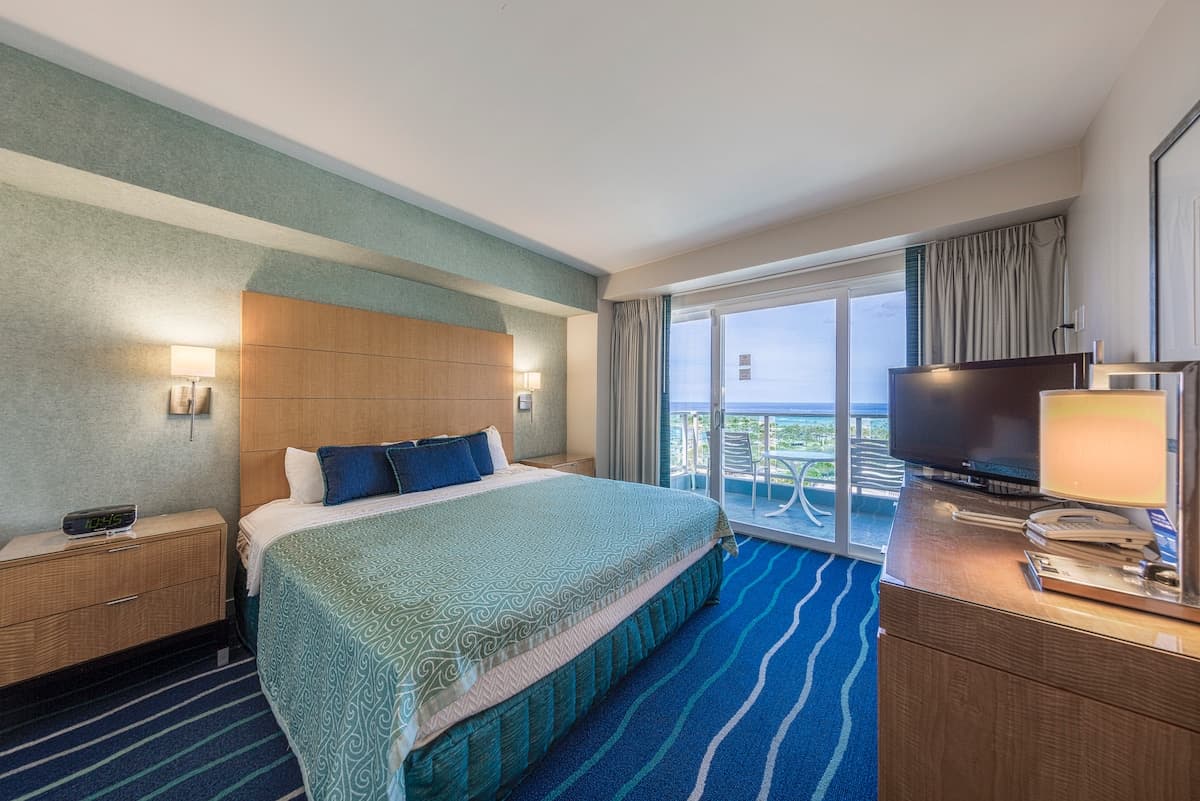 Ala Moana Hotelcondo 1608 Studio City & Part-Ocean - Photo 1