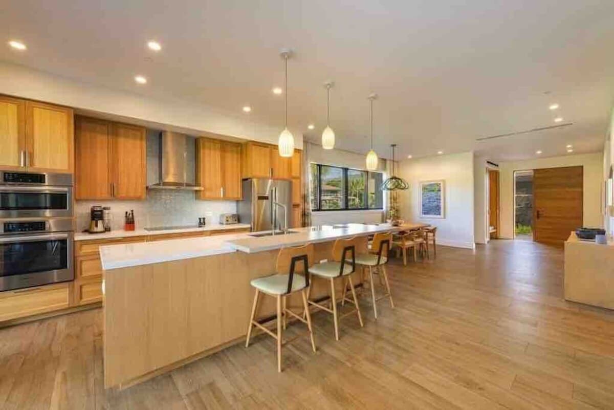 Villa in Lahaina · ★4.92 · 3 bedrooms · 4 beds · 3 baths - Photo 3