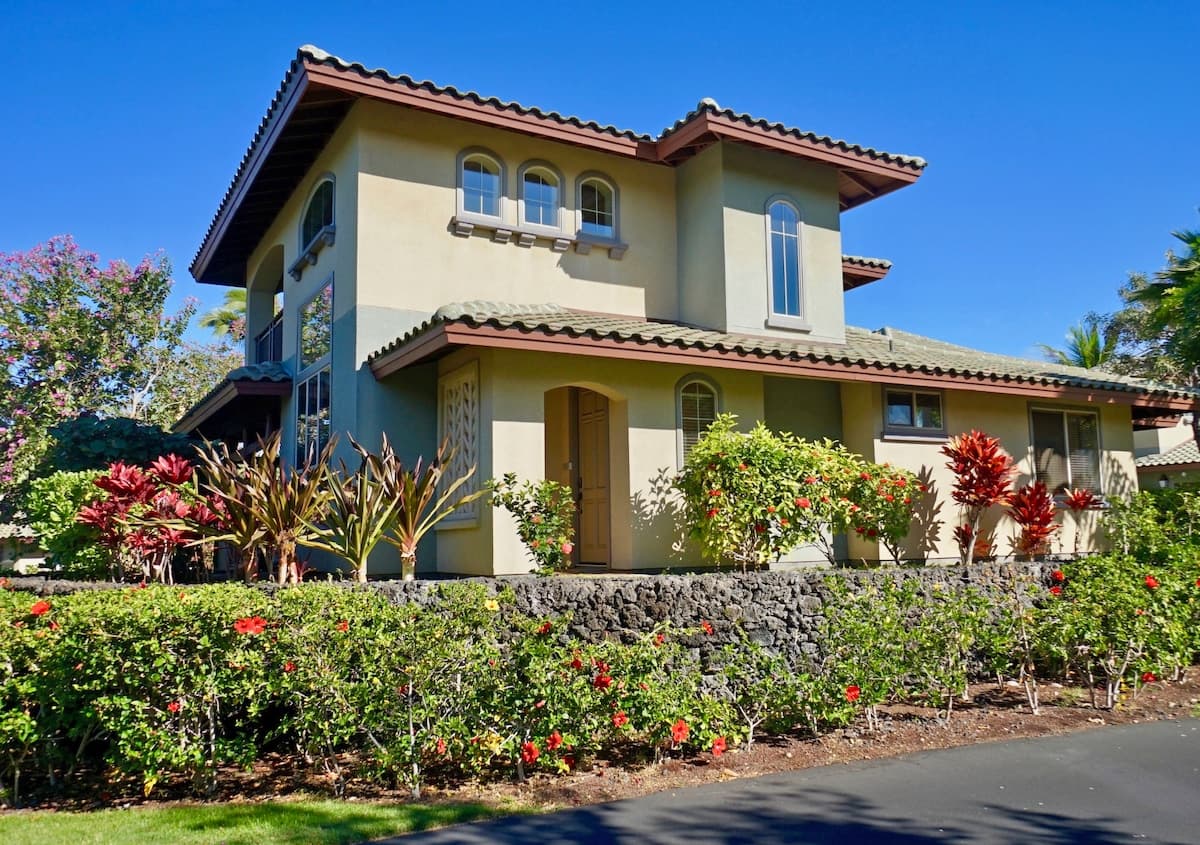 Condo in Waimea · ★4.92 · 2 bedrooms · 2 beds · 2 baths - Photo 1