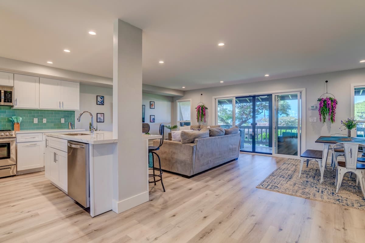 Villa in Lahaina · ★4.46 · 3 bedrooms · 4 beds · 3 shared baths - Photo 2