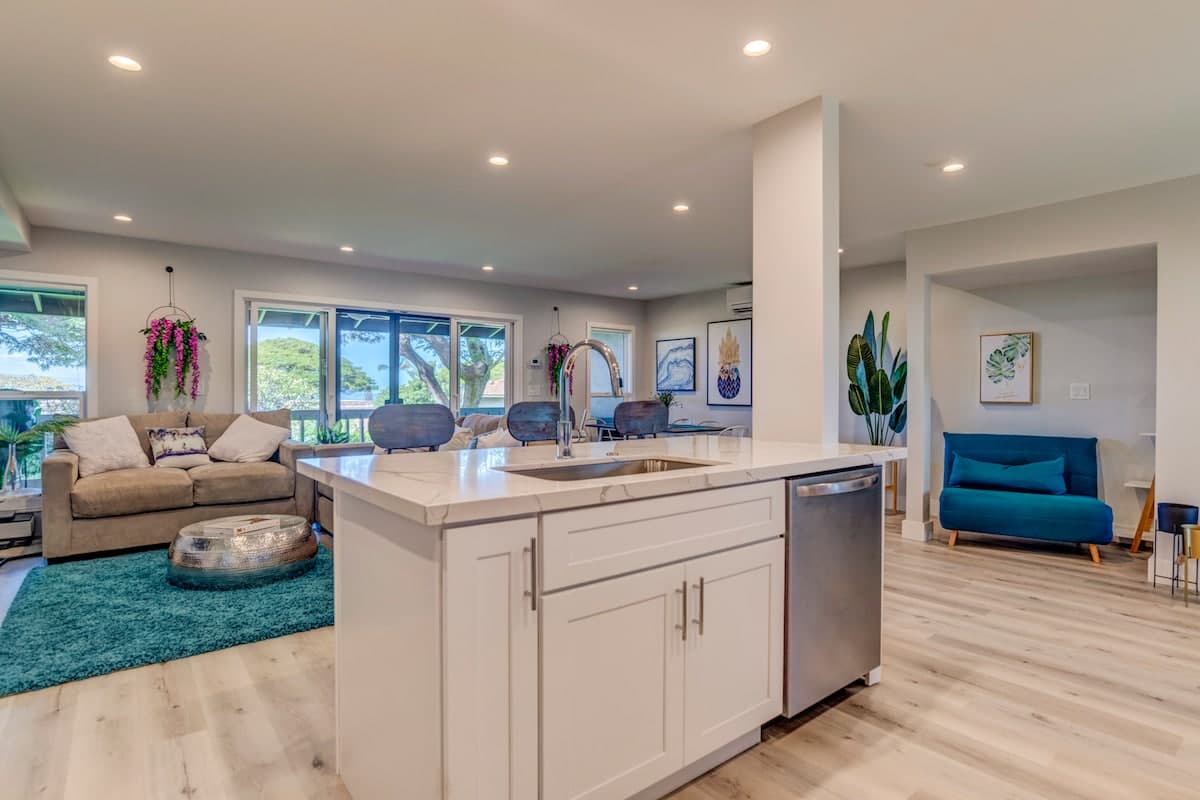 Villa in Lahaina · ★4.46 · 3 bedrooms · 4 beds · 3 shared baths - Photo 5