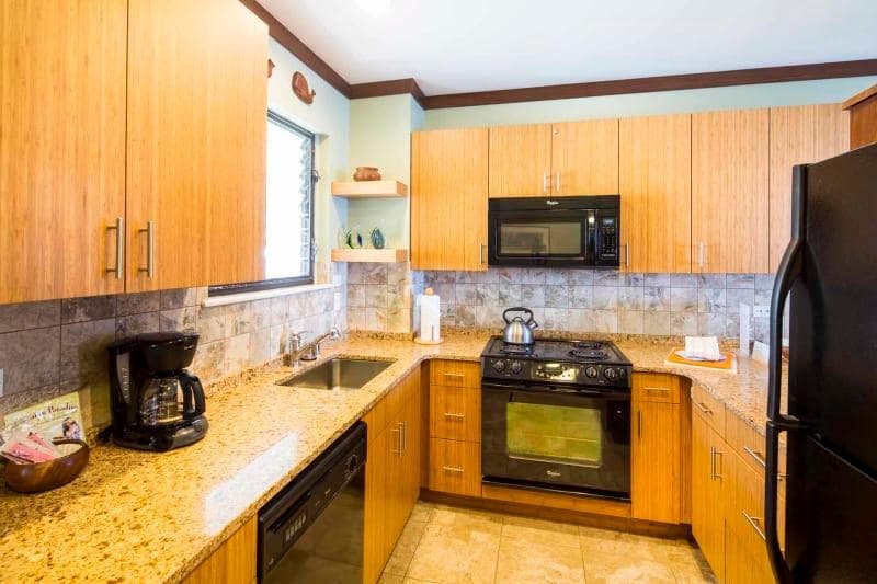 Condo in Poipu · ★4.93 · 2 bedrooms · 3 beds · 2 baths - Photo 4