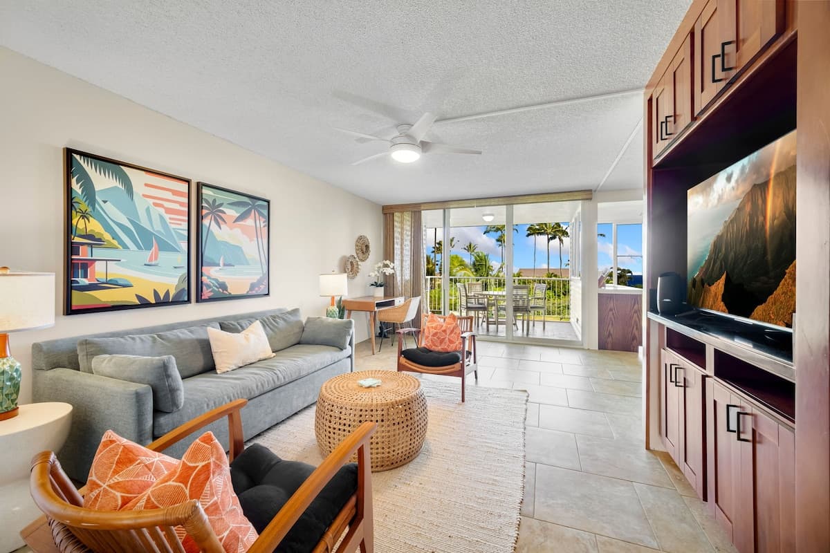 Condo in Princeville · ★4.89 · 1 bedroom · 1 bed · 2 shared baths - Photo 1