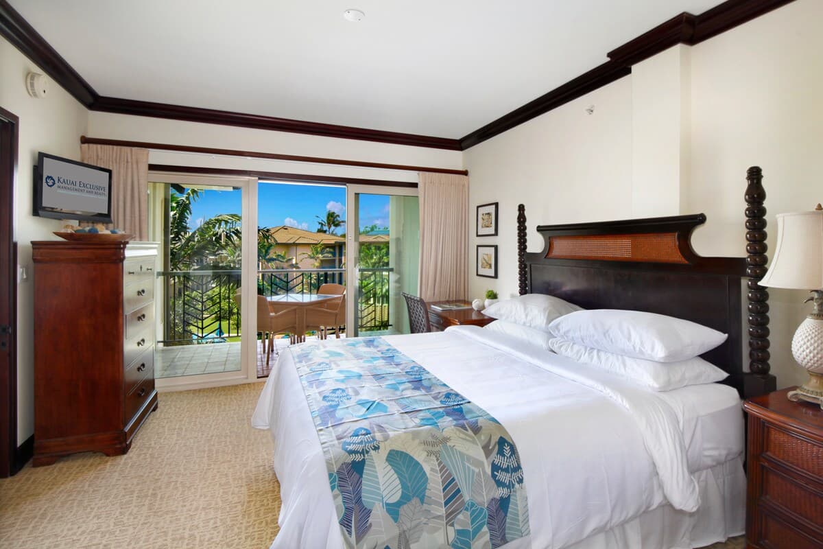 Condo in Kapaa · ★4.95 · 2 bedrooms · 3 beds · 3 baths - Photo 4