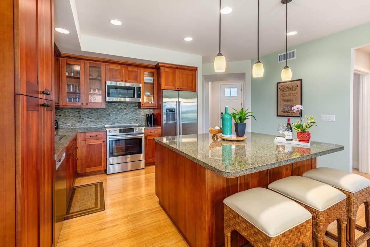 Condo in Koloa · ★4.92 · 3 bedrooms · 4 beds · 3 baths - Photo 4