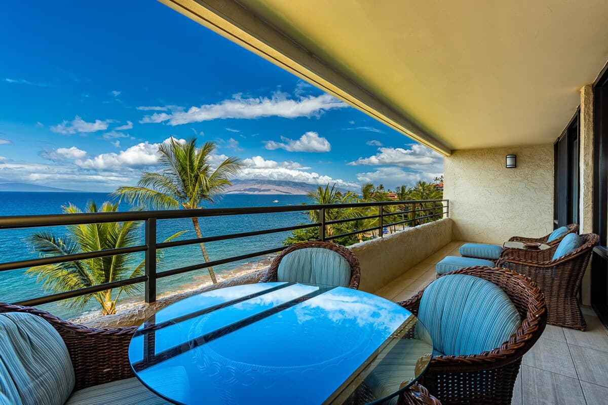 Condo in Kihei · ★4.67 · 2 bedrooms · 3 beds · 2 baths - Photo 2