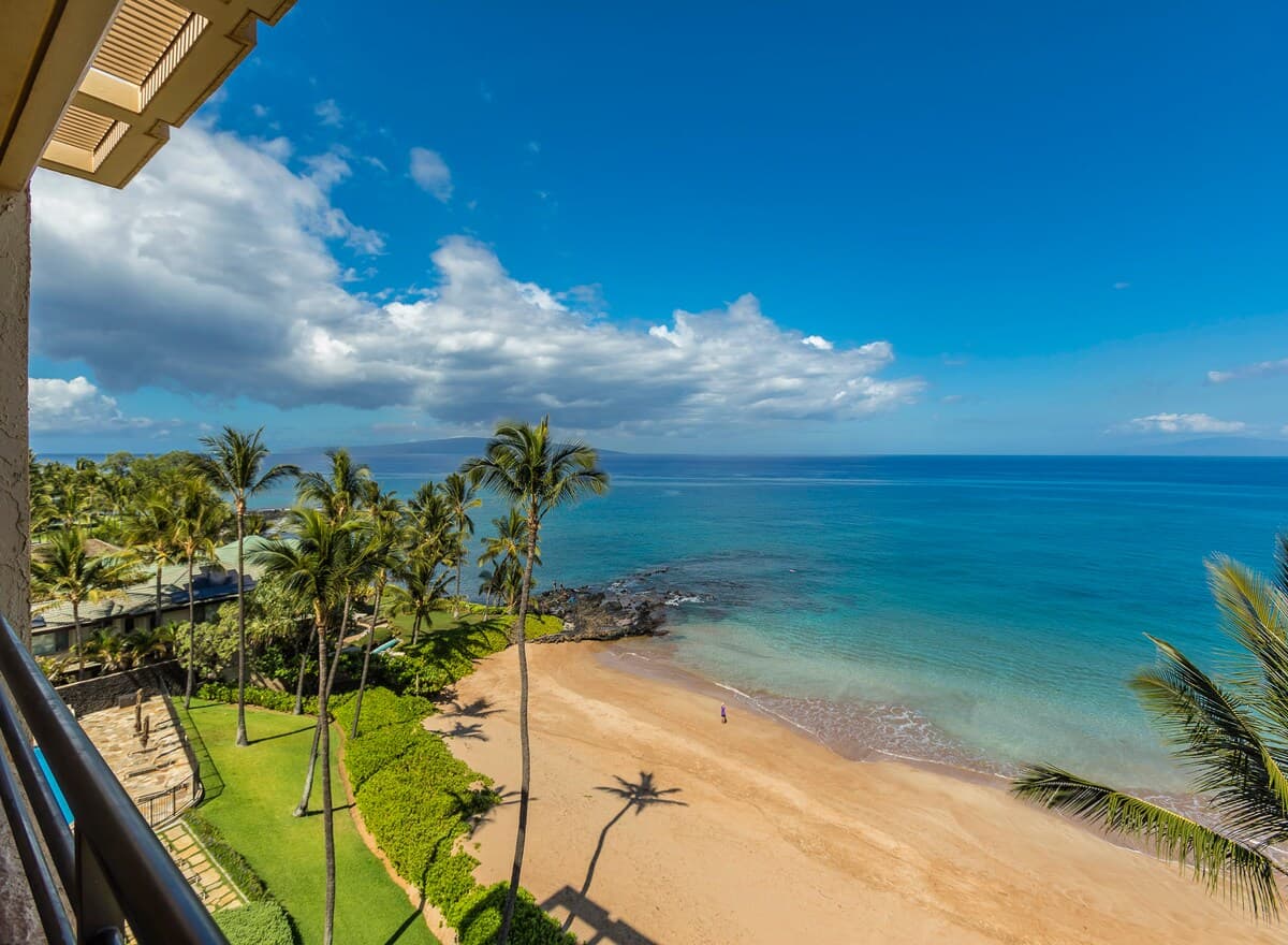Condo in Kihei · ★4.67 · 2 bedrooms · 3 beds · 2 baths - Photo 3