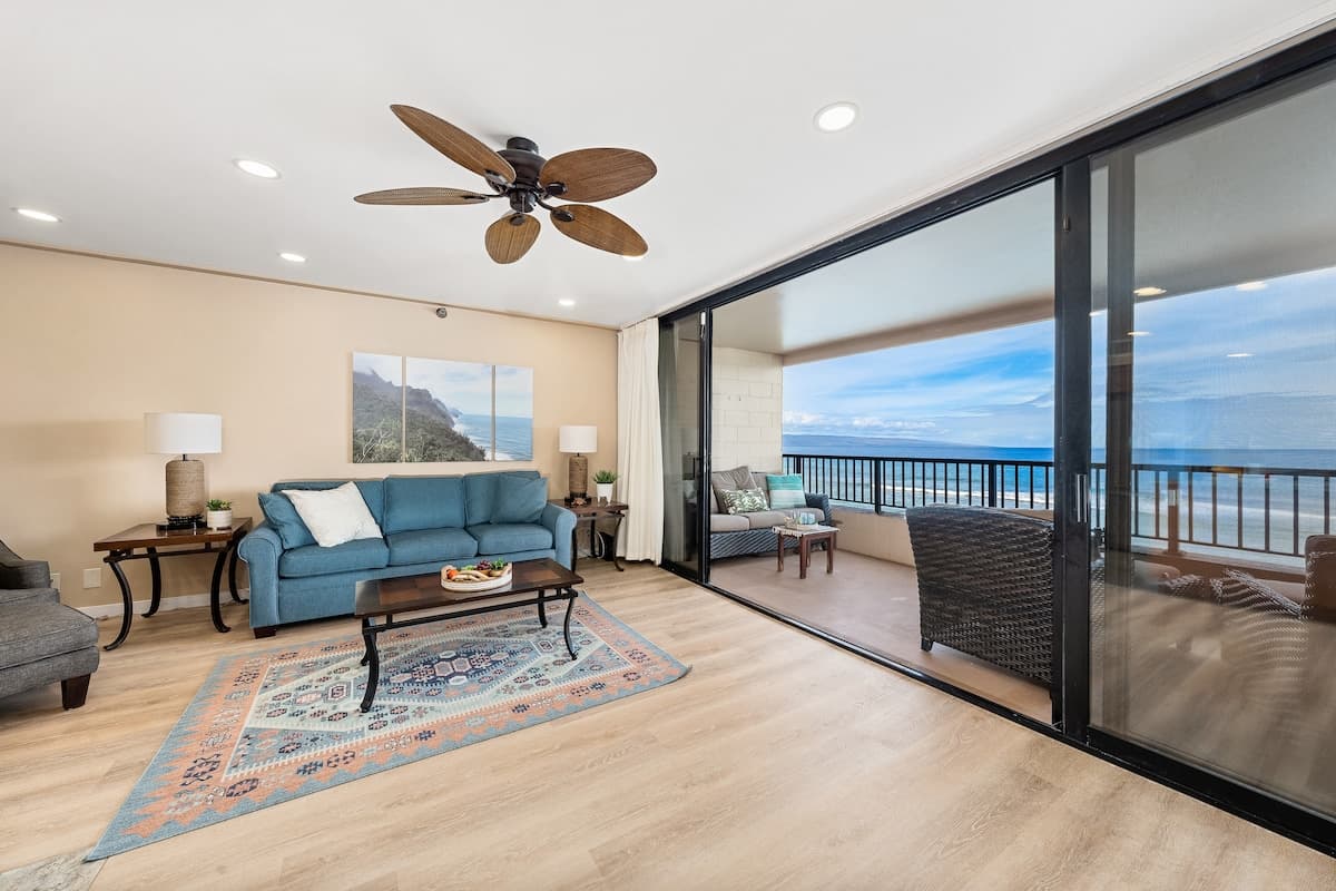 Condo in Lahaina · ★4.66 · 1 bedroom · 2 beds · 1 bath - Photo 2