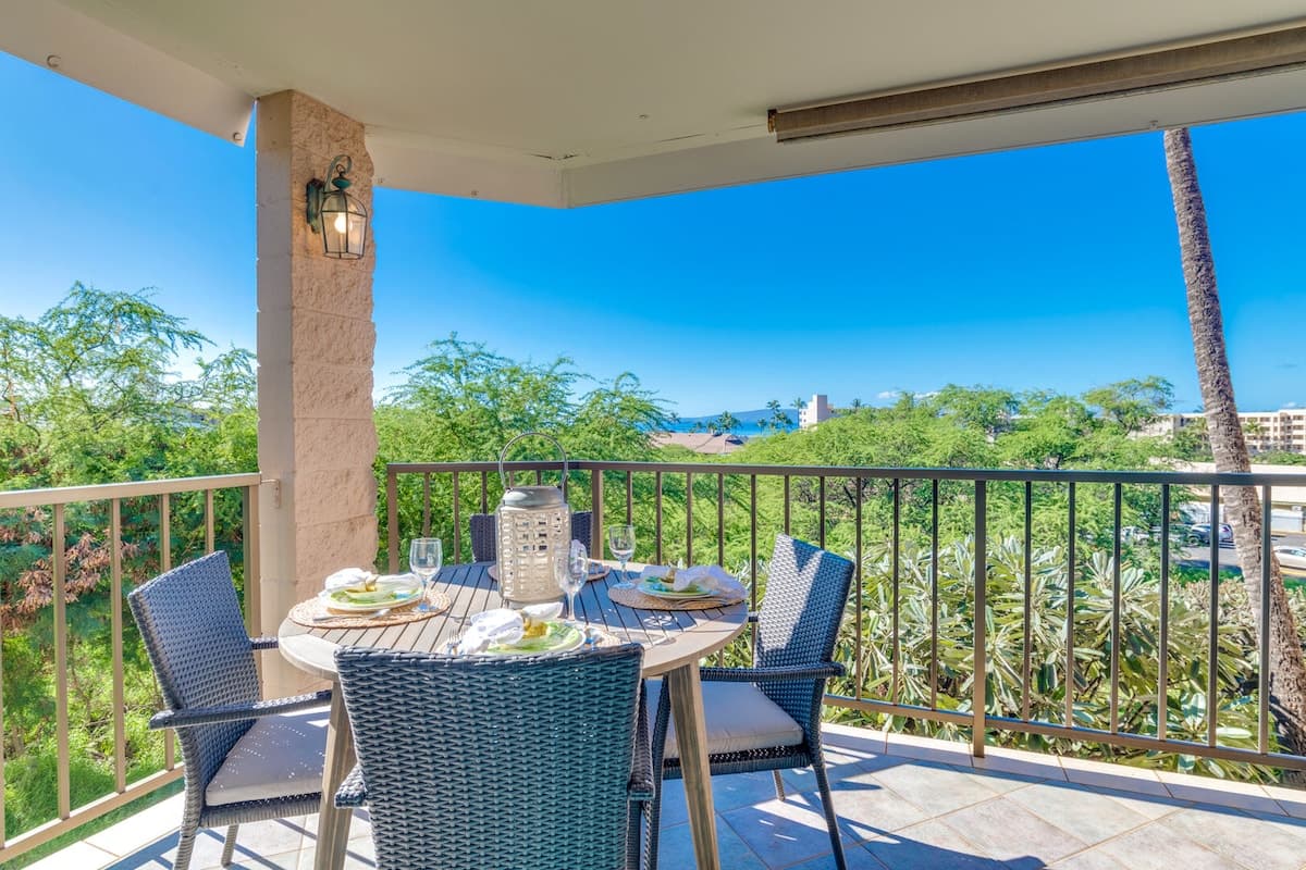 Condo in Kihei · ★4.87 · 1 bedroom · 2 beds · 1 private bath - Photo 4