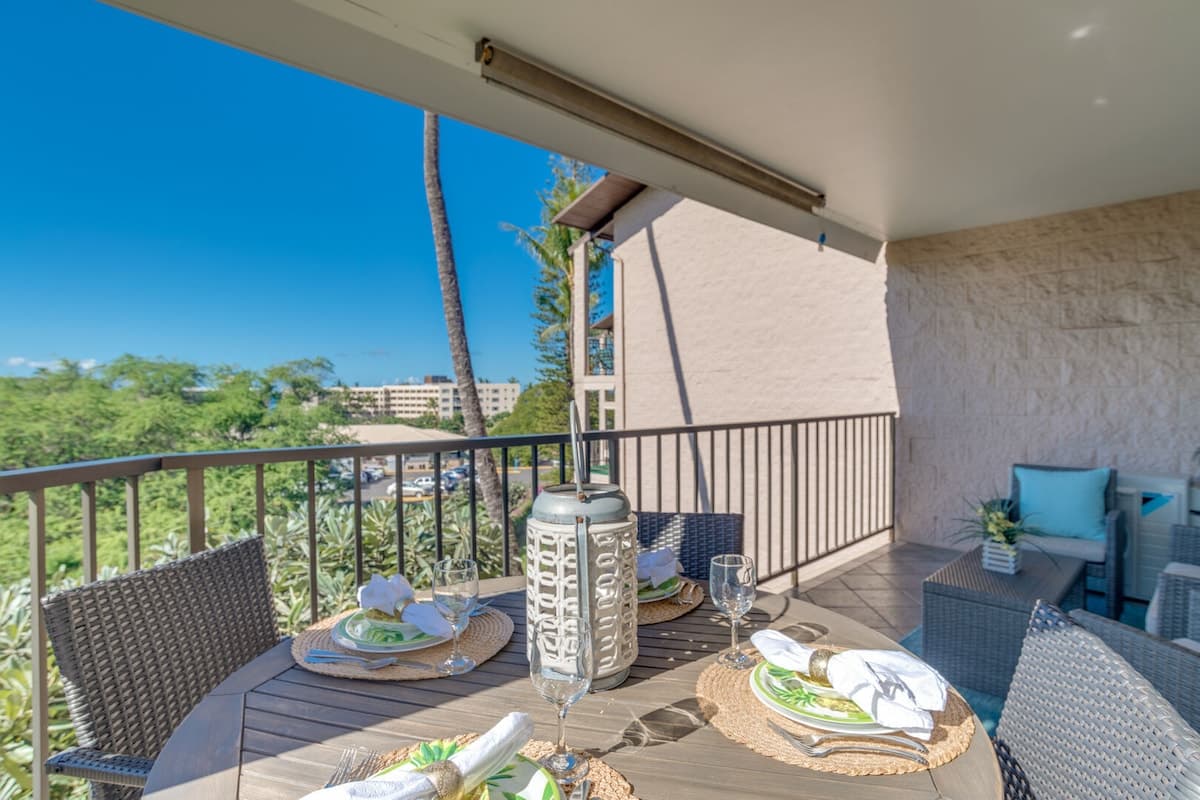 Condo in Kihei · ★4.87 · 1 bedroom · 2 beds · 1 private bath - Photo 5
