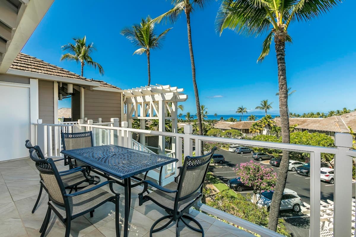 Condo in Kihei · ★4.71 · 2 bedrooms · 3 beds · 2 baths - Photo 3