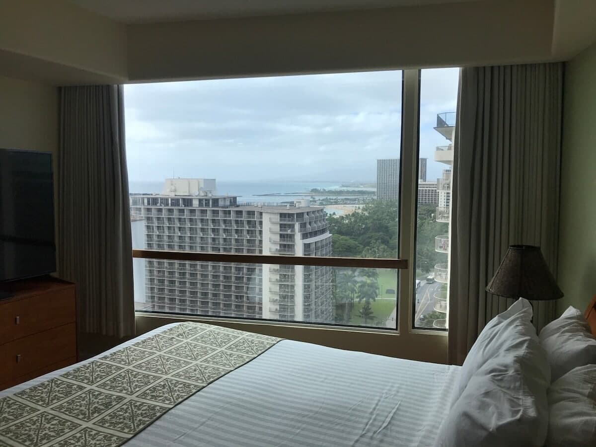 Ocean Front View 1Bd/2Ba @ Imperial Waikiki Resort - Photo 4