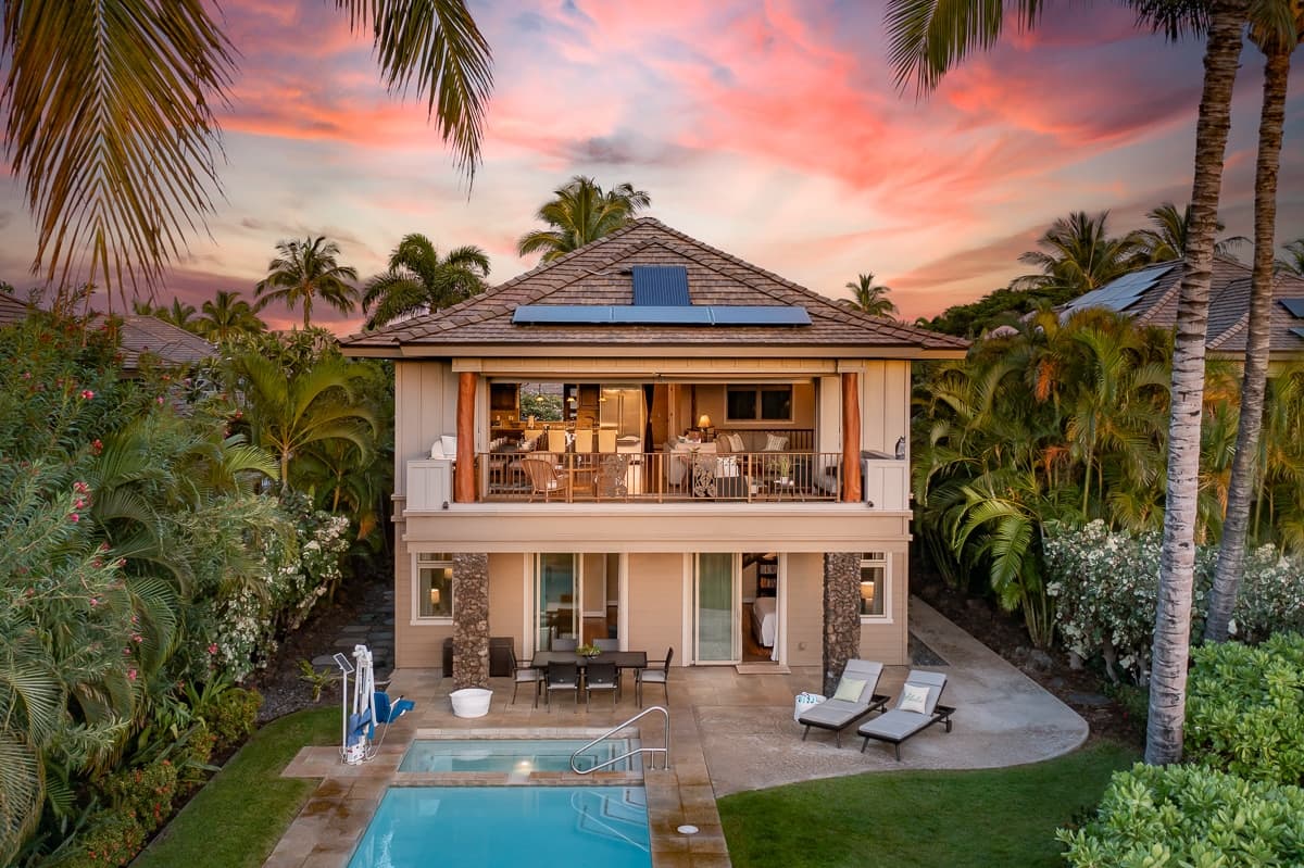 Home in Waimea · ★5.0 · 4 bedrooms · 5 beds · 3 baths - Photo 1