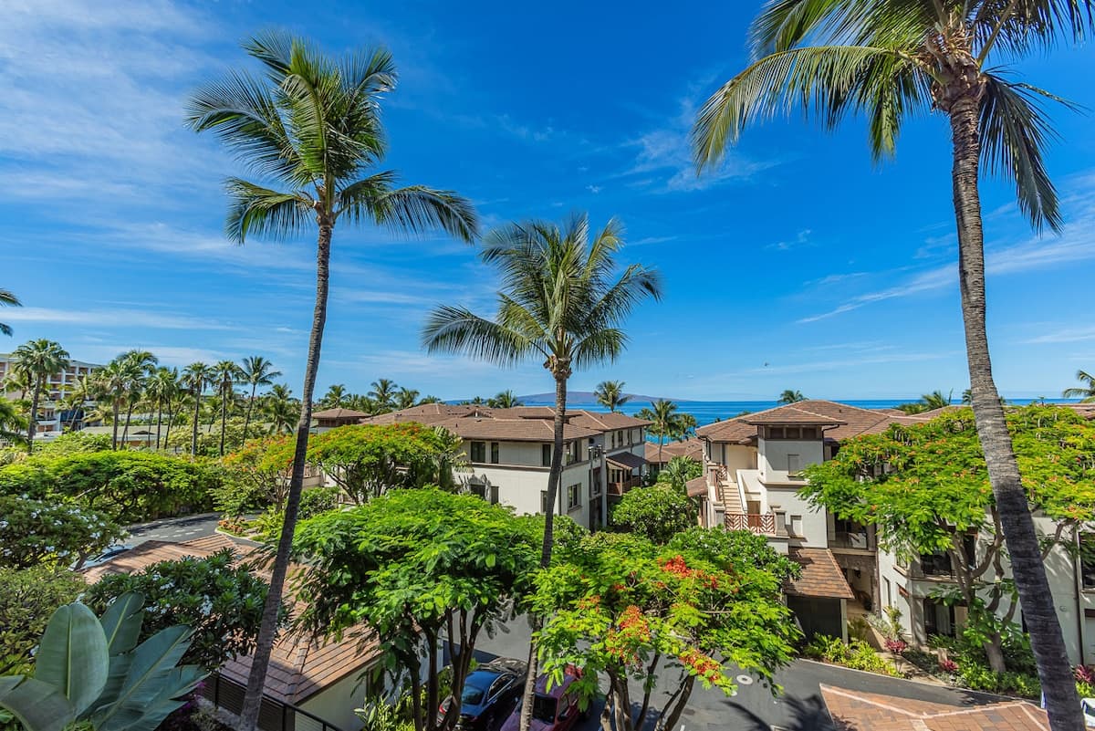Villa in Kihei · ★4.9 · 2 bedrooms · 4 beds · 2 baths - Photo 5