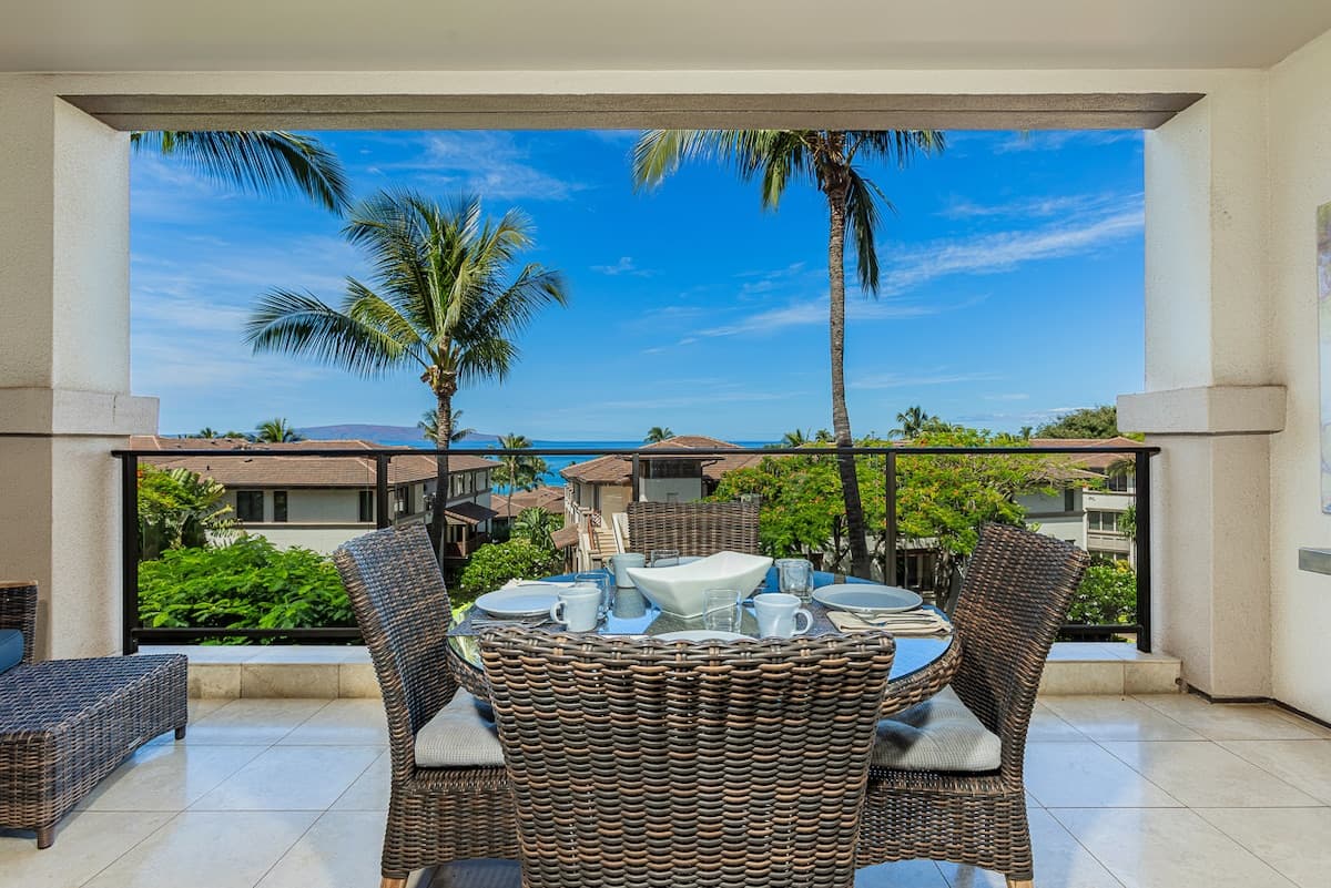 Villa in Kihei · ★4.9 · 2 bedrooms · 4 beds · 2 baths - Photo 2