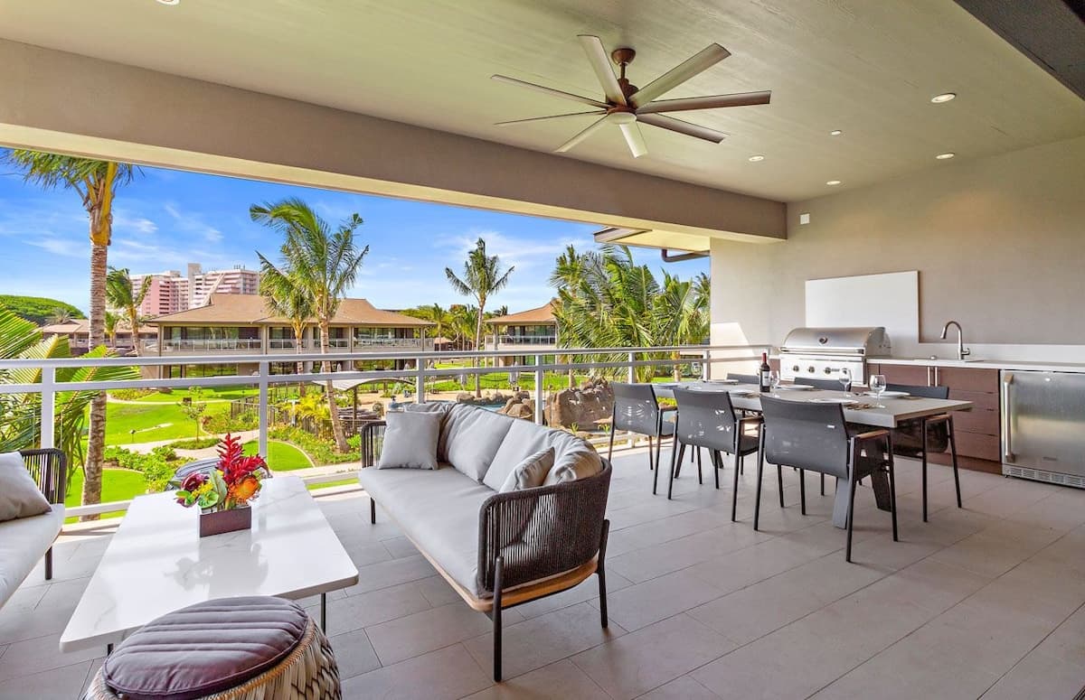 Condo in Lahaina · ★4.94 · 3 bedrooms · 4 beds · 3 baths - Photo 1